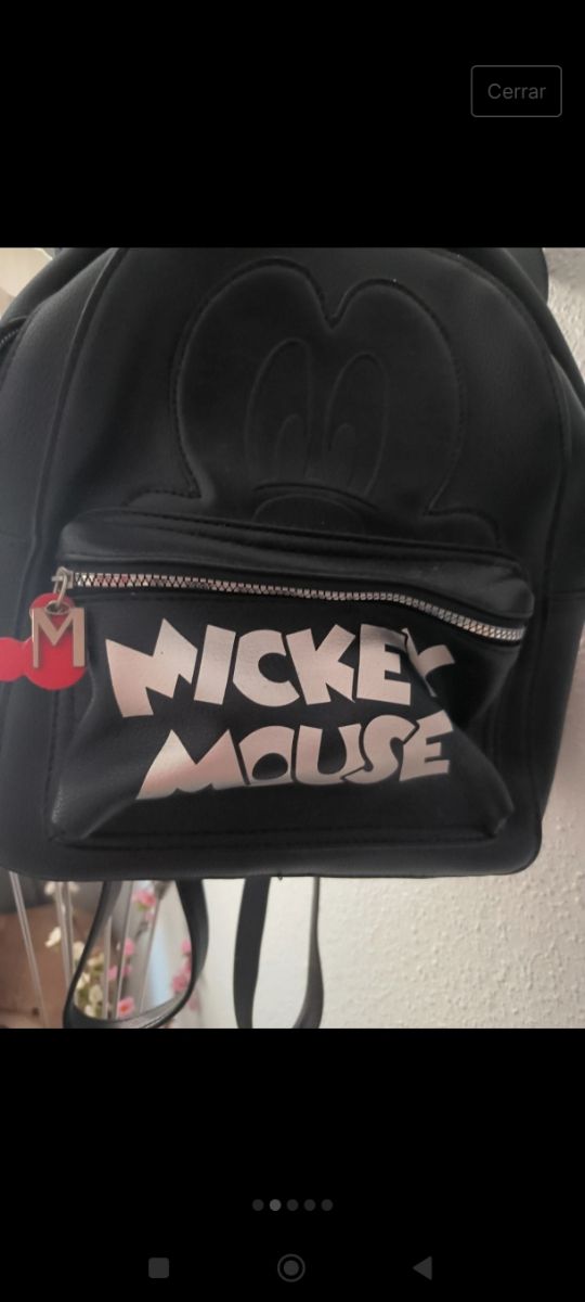 Mochila de Mickey Mouse.
