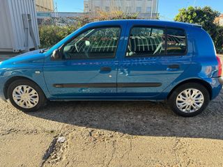 Renault Clio 2004