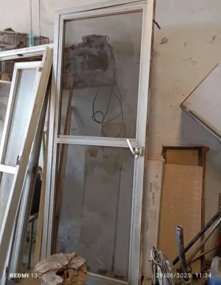 Ventana puerta  dd aluminio reja de hierro como nu