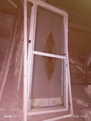 Ventana puerta  dd aluminio reja de hierro como nu