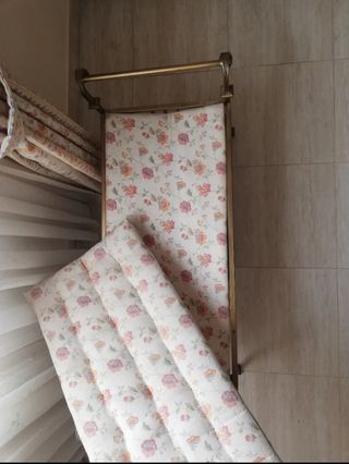 Banco descalzador pie de cama