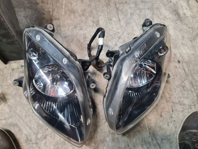 Faro Honda Forza 250 (2007)