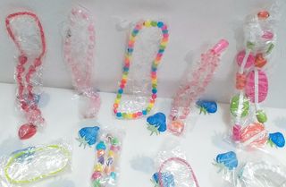 PULSERA Y COLLAR NIÑAS 22CM CADA UNO € 