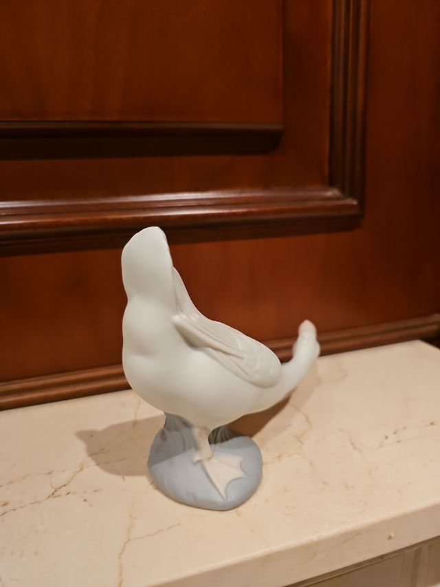 FIGURA LLADRO NAO OCA 