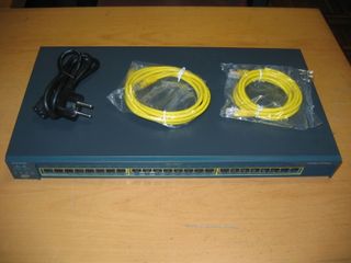 Cisco Catalyst 2950 series Switch WS-C2950-24
