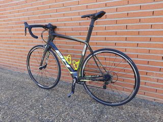 Bicicleta BH G6 Pro carretera carbono aero