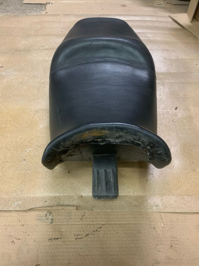 Asiento triumph trophy 900