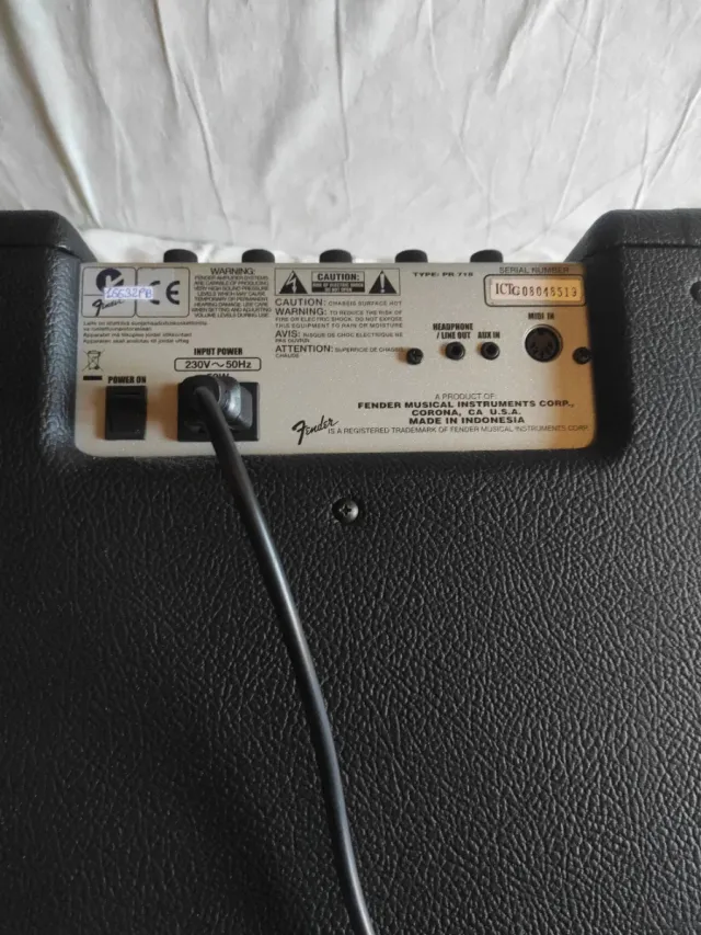 Amplificador Fender GD-20 combo