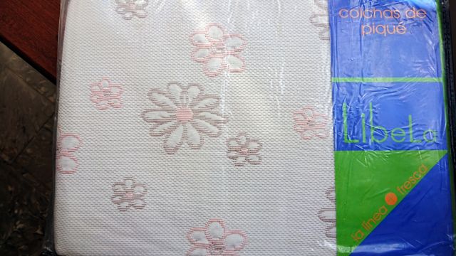 COLCHA DE PIQUÉ SIN ESTRENAR