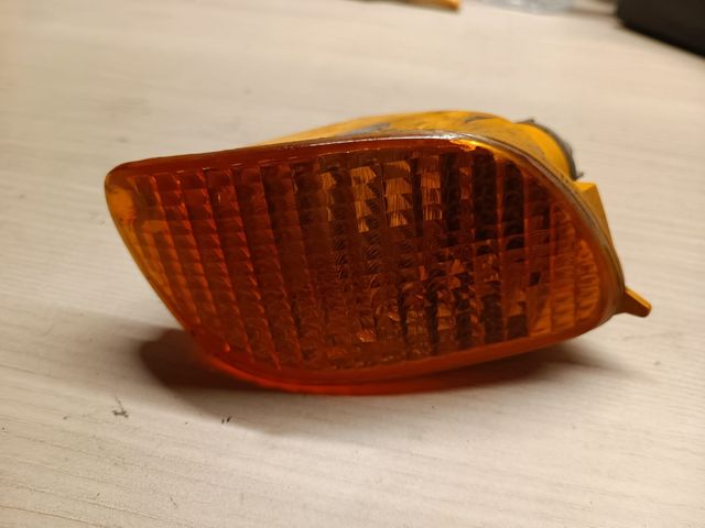 Intermitente copiloto Ford Focus mk1