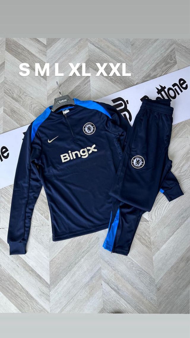 equipacion de futbol manchester city.