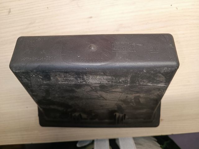 Guantera Opel corsa c