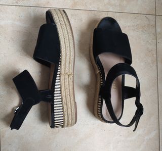 Sandalia plataforma cuña