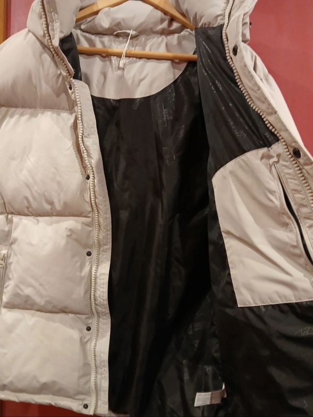 Abrigo/Plumifero Green Coast nuevo.