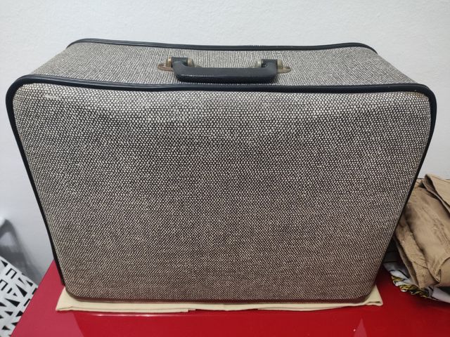 Máquina de coser antigua marca Ideal