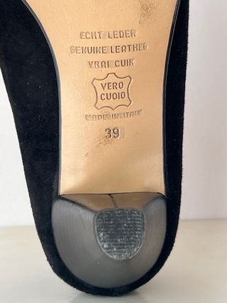 Scarpa da donna elegante in camoscio nero