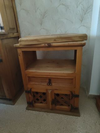 Mueble televisor mexicano