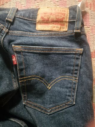 Pantalon levis niño talla 12 años aprox 