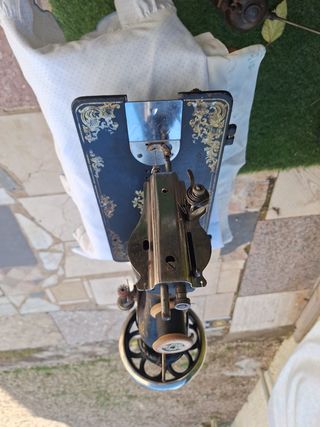 Maquina de coser antigua Wertheim
