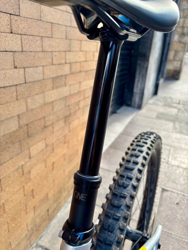 Mondraker superfoxy carbon rr 2024