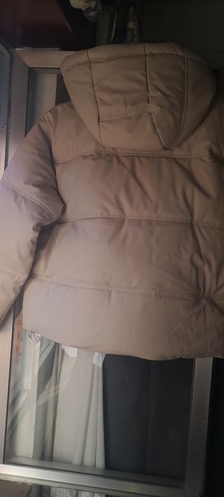 Chaqueta acolchada efecto piel de zara