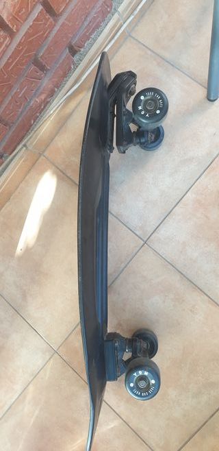 Patineta PENNY Blackout 29" surfkate