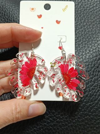 Colgante y pendientes artesanales