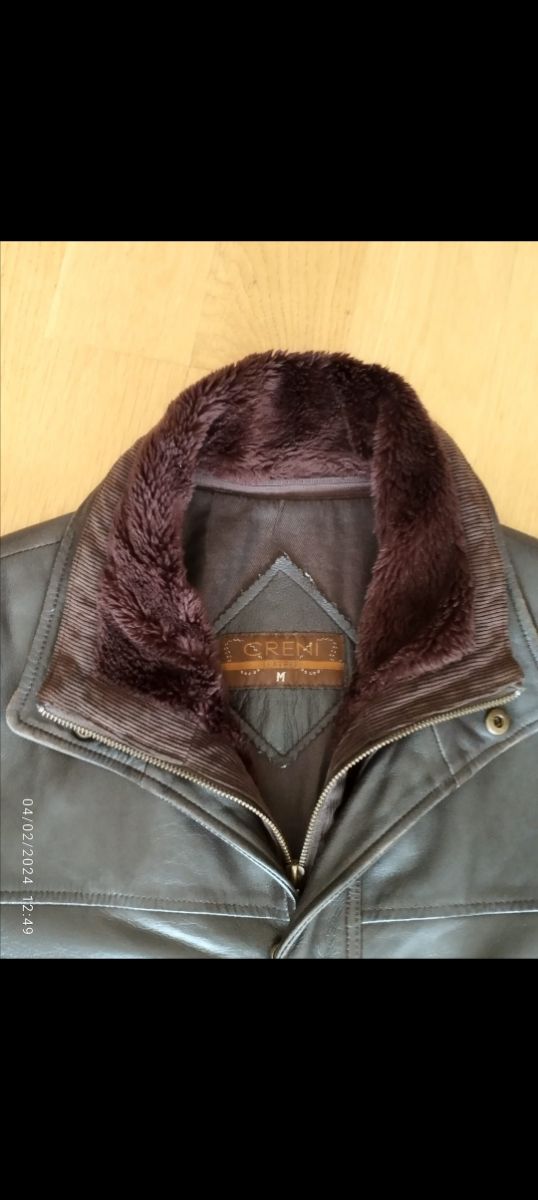 Abrigo cuero dos capas talla M