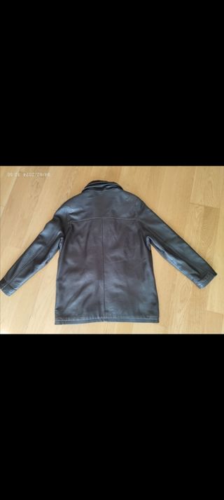 Abrigo cuero dos capas talla M 