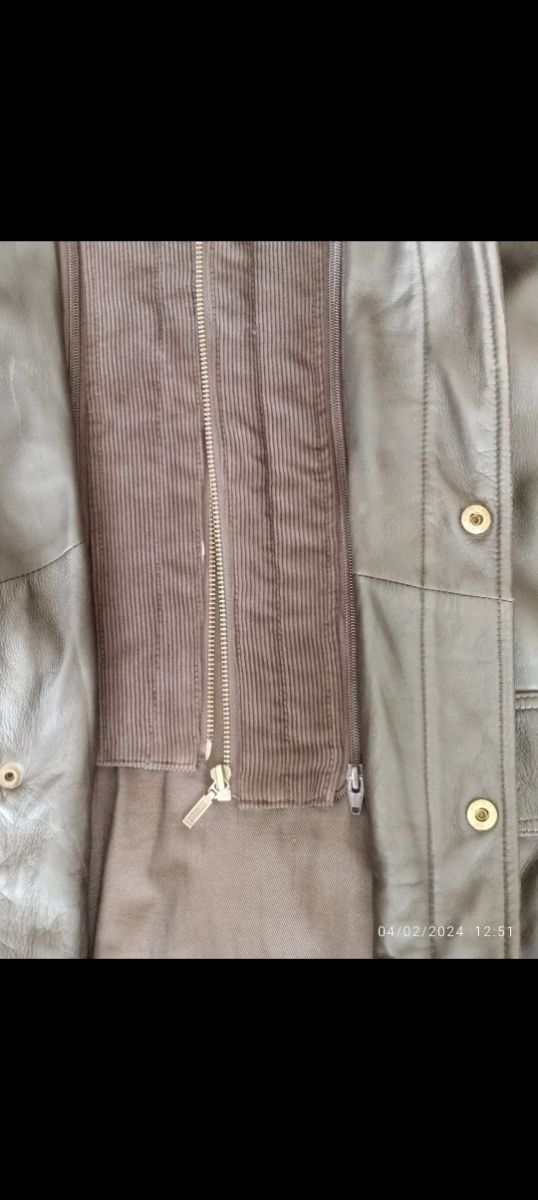 Abrigo cuero dos capas talla M