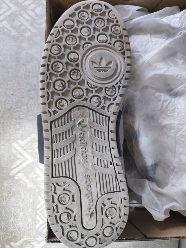 Zapatilla Adidas Forum Mod Low T. 40