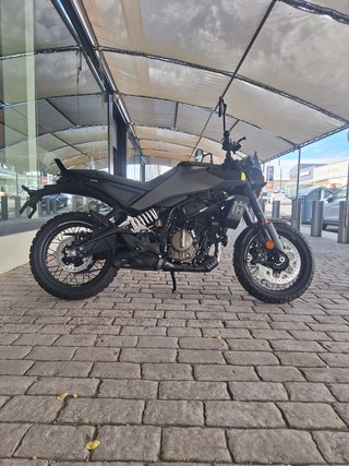 Husqvarna Svartpilen 125 2025
