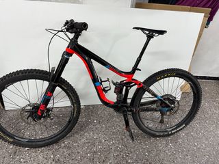 Giant Reign Ltd 2017 Giant Reign 1,5 LTD 27,5 2017 Enduro Bike - Main Image
