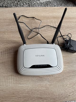 Router TP Link WR841N