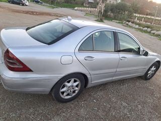 Mercedes-Benz Clase C 2003