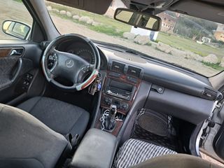 Mercedes-Benz Clase C 2003