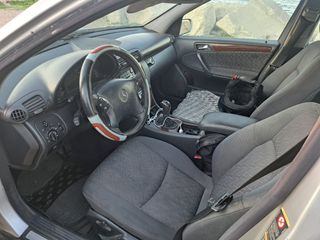 Mercedes-Benz Clase C 2003