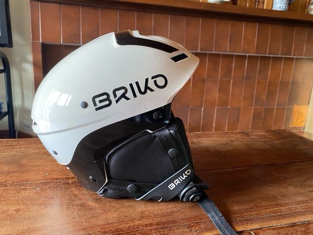 Casco esqui Briko