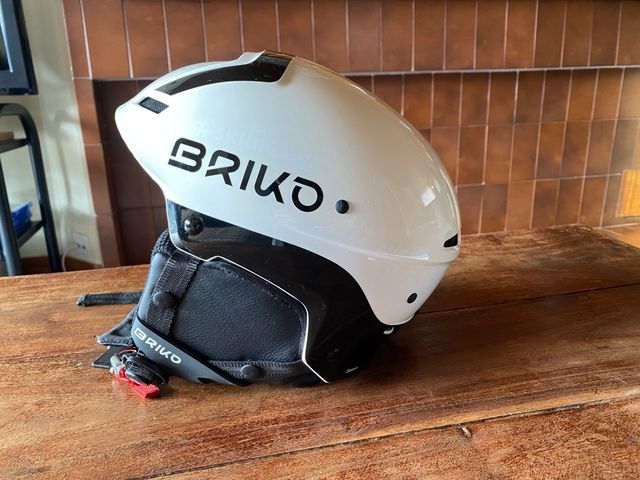 Casco esqui Briko