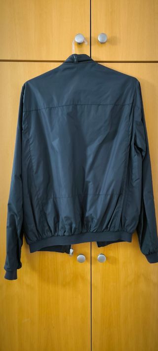 Chaqueta tipo bomber verde oscuro