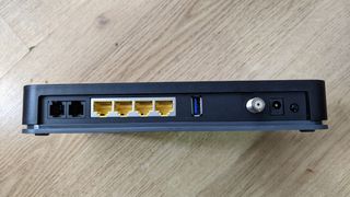 Router Netgear CG3100