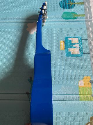 Guitarra de madera playmusic