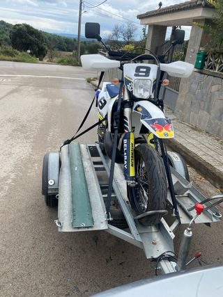 Alquiler remolque moto