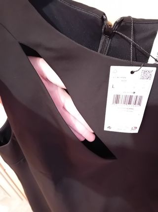 Vestido negro asimétrico 