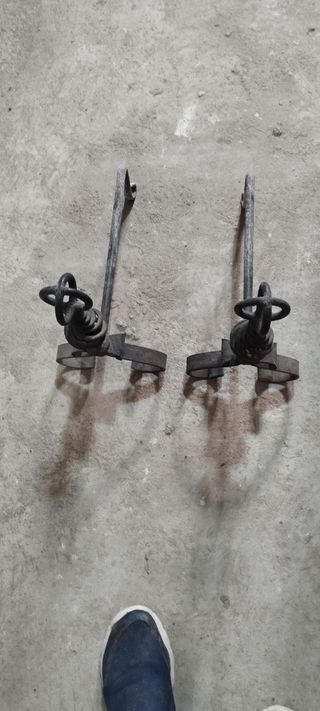 MORRILLOS  PARA CHIMENEA