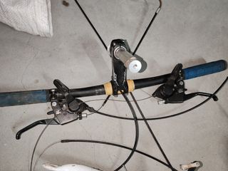 Lote de piezas de bici