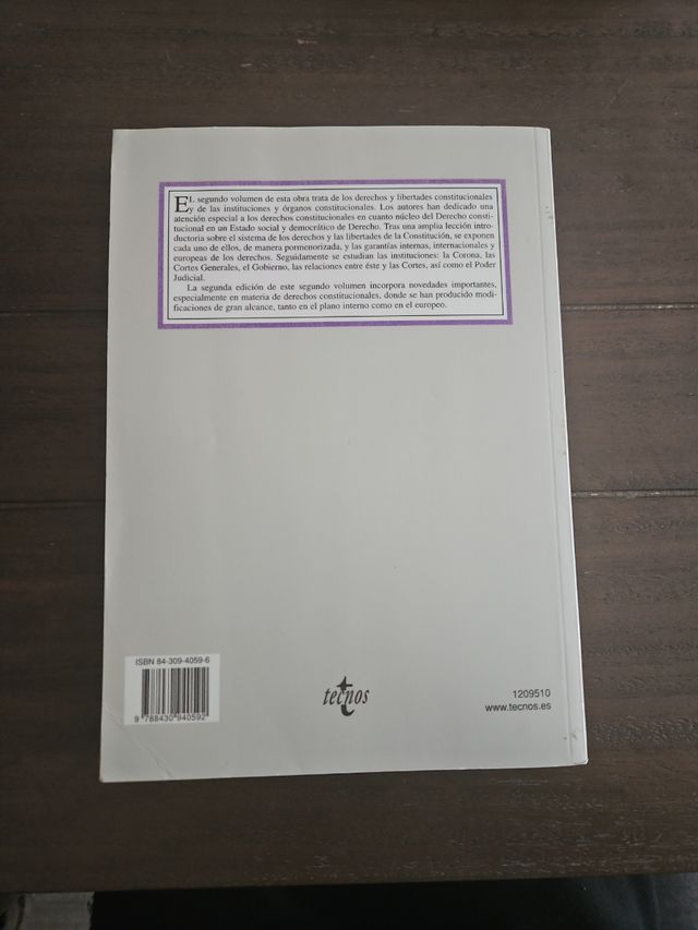 Derecho constitucional / Constitutional Law: Derechos Y Libertades Fundamentales. Deberes Constitucionales Y Principios Rectores. Instituciones Y Organos Constitucionales (Spanish Edition)
