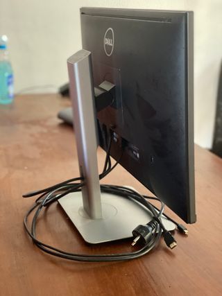 Pantalla Full HD Dell de 24 pulgadas