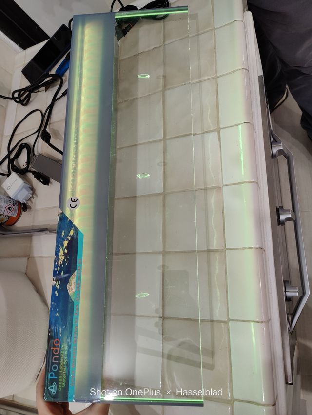 Fontana vivid stream of waterfall pondo