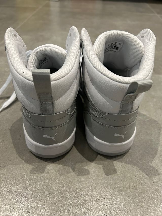 Scarpe puma mai indossate